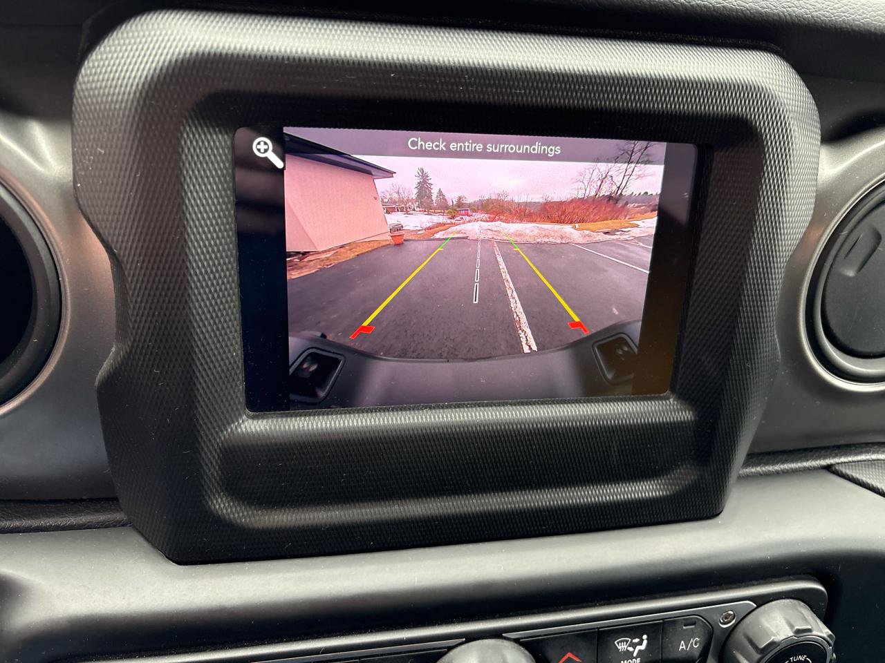 Used 2021 Jeep Gladiator Sport image 23