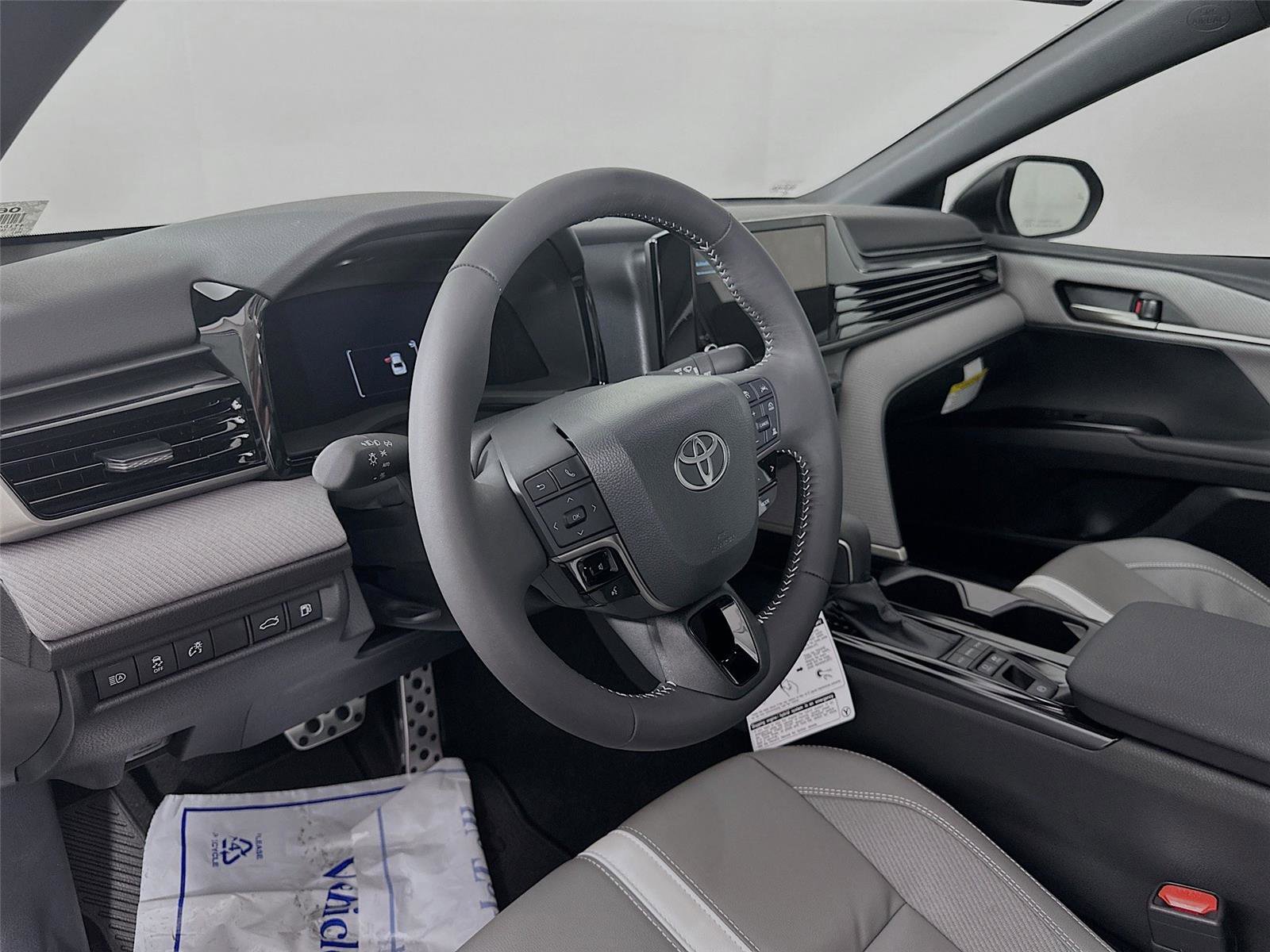 New 2026 Toyota Camry SE image 16