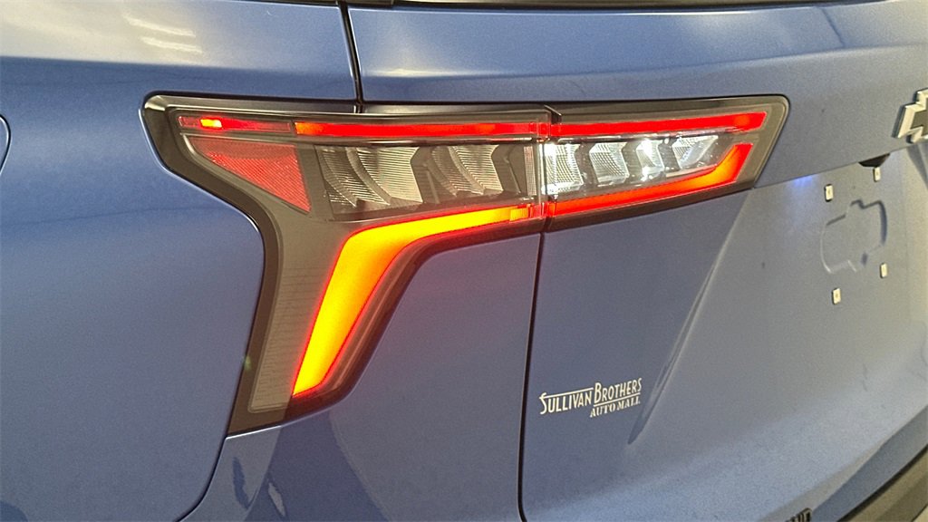 Used 2025 Chevrolet Equinox ACTIV w/ Safety and Technology Package image 24