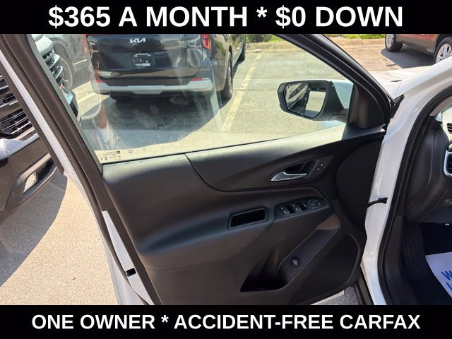 Used 2024 Chevrolet Equinox LT FWD image 12