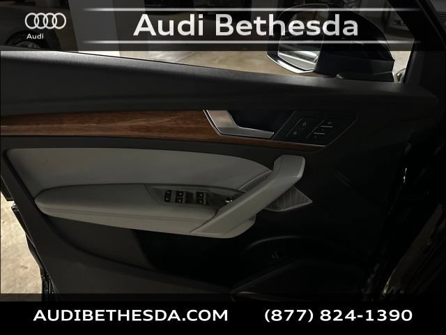 Used 2023 Audi Q5 2.0T Premium Plus w/ Premium Plus Package AWD/4WD image 14