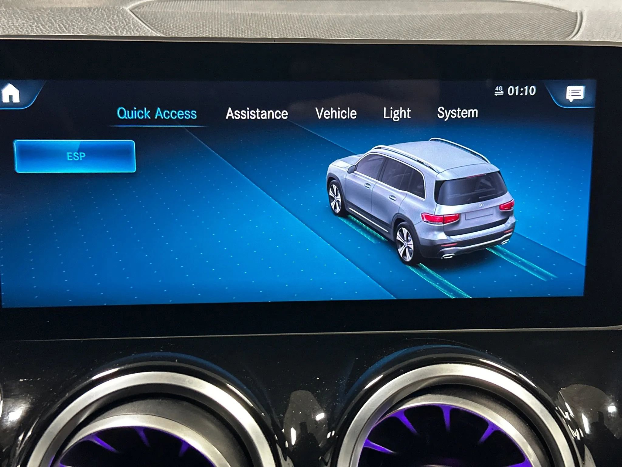 Used 2021 Mercedes-Benz GLB 250 GLB 250 Sport Utility 4D image 40