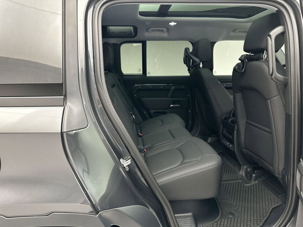 Certified 2025 Land Rover Defender 110 S image 6