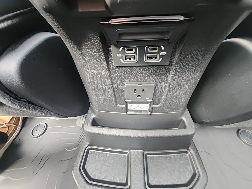 New 2026 Jeep Wrangler Unlimited Sahara AWD/4WD image 5