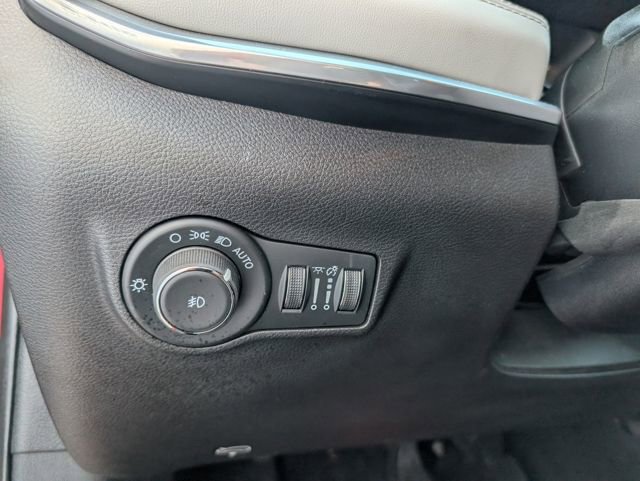 Used 2024 Jeep Compass Limited image 9