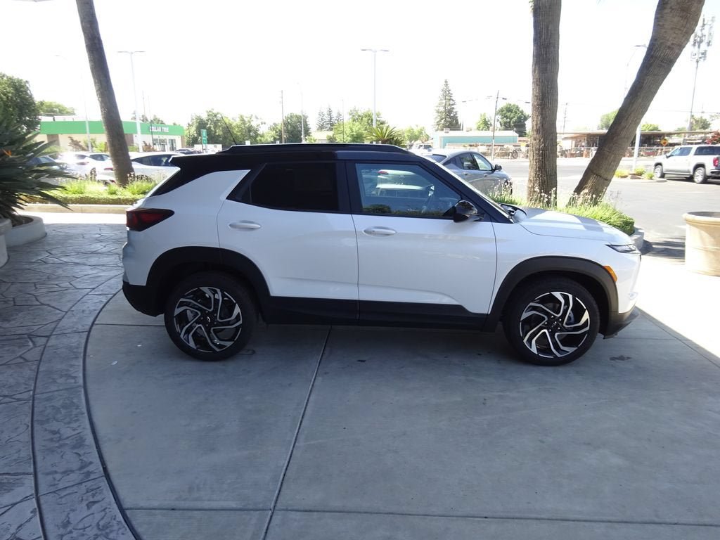 New 2026 Chevrolet TrailBlazer RS w/ Convenience Package FWD image 8