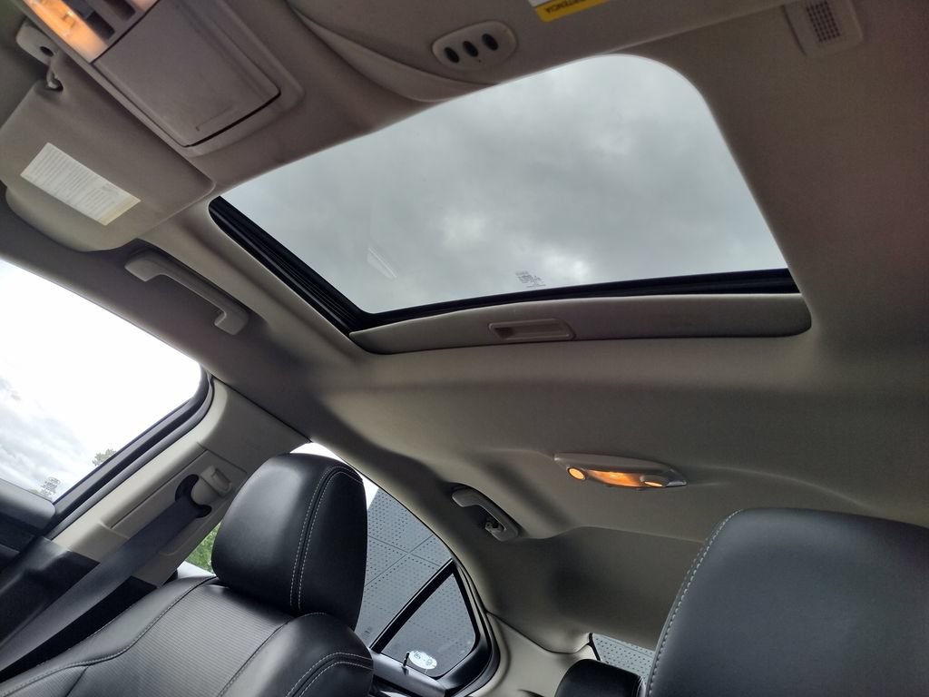 Used 2012 Ford Taurus Limited AWD/4WD image 5
