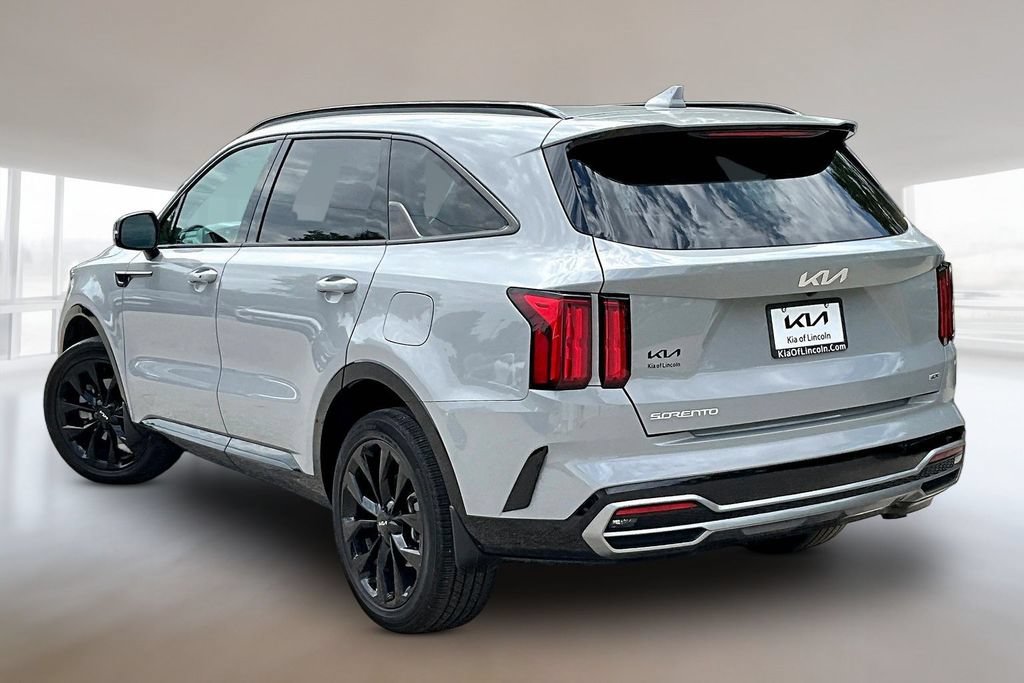 Certified 2023 Kia Sorento SX AWD/4WD image 4