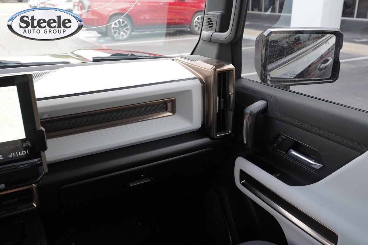 Used 2024 GMC Hummer EV 2X AWD/4WD image 8