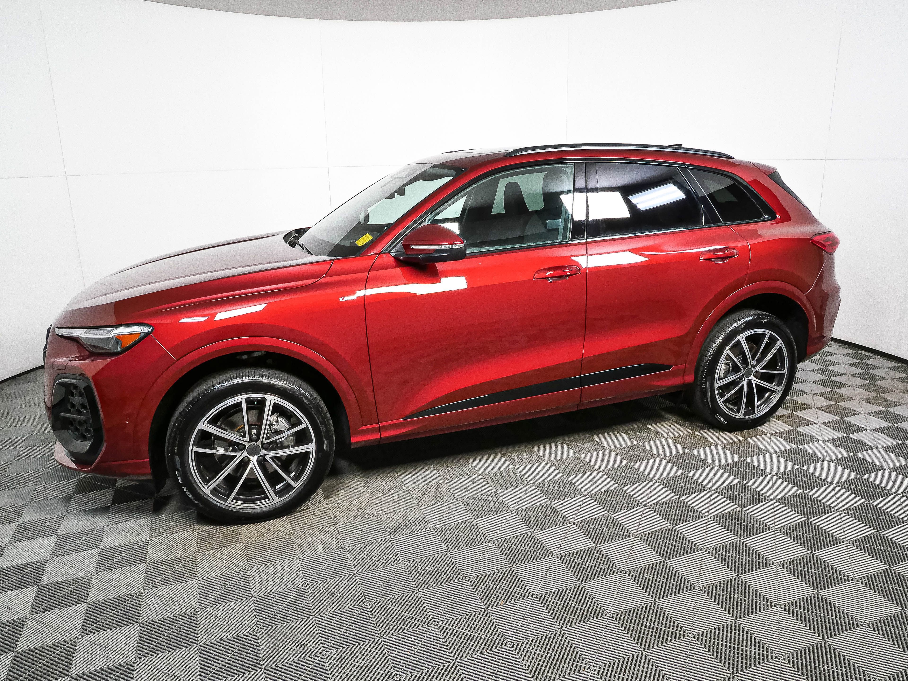 New 2026 Audi Q5 Premium Plus AWD/4WD image 32