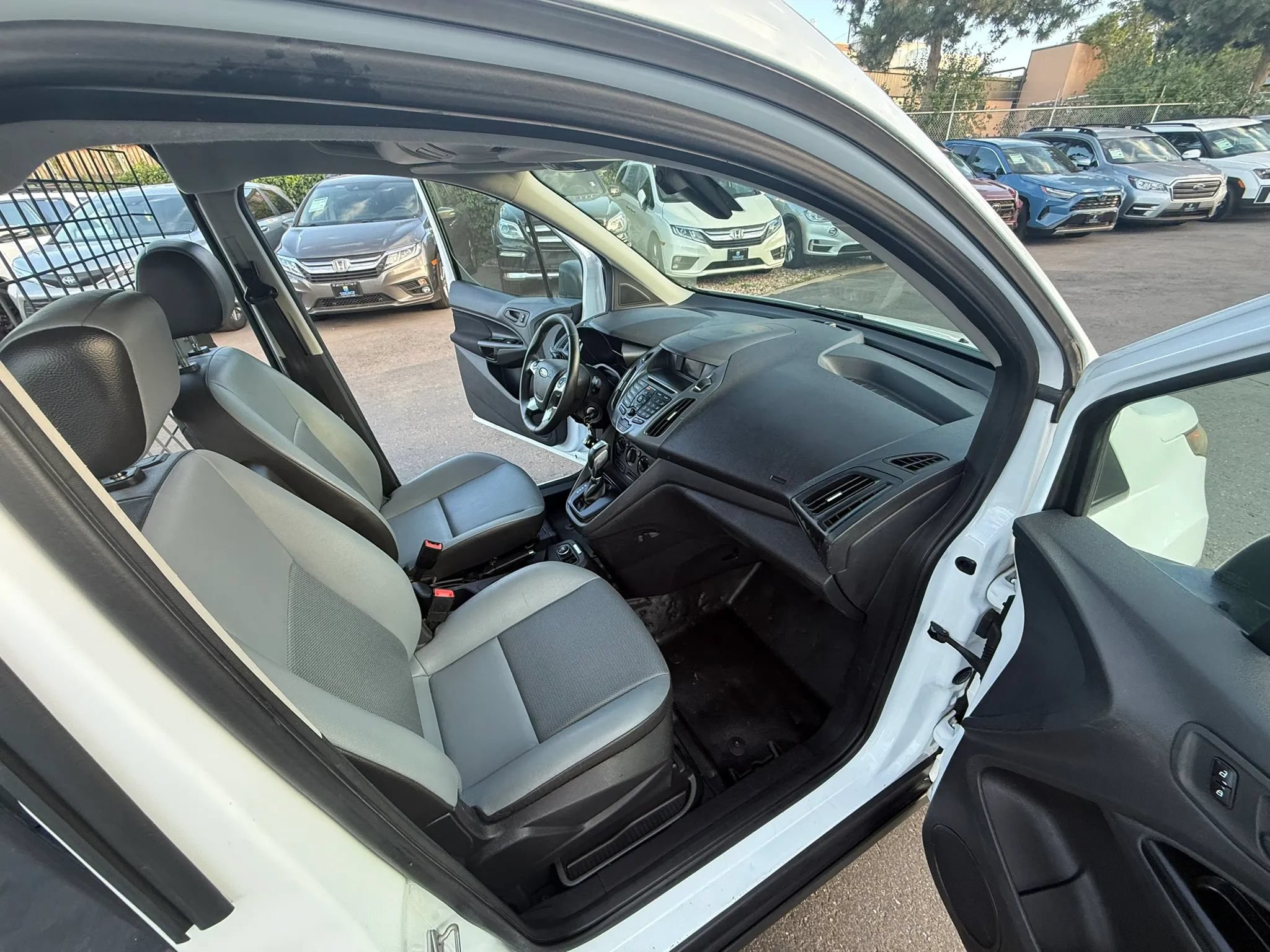 Used 2018 Ford Transit Connect XL FWD image 14