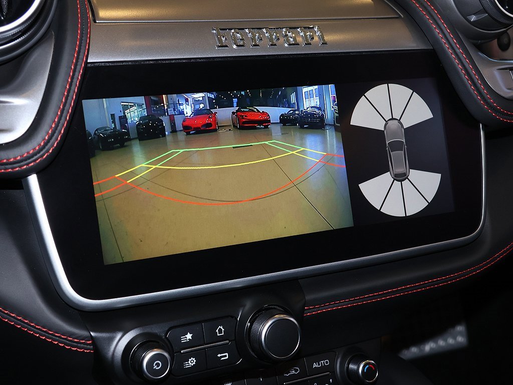 Certified 2018 Ferrari GTC4Lusso image 99