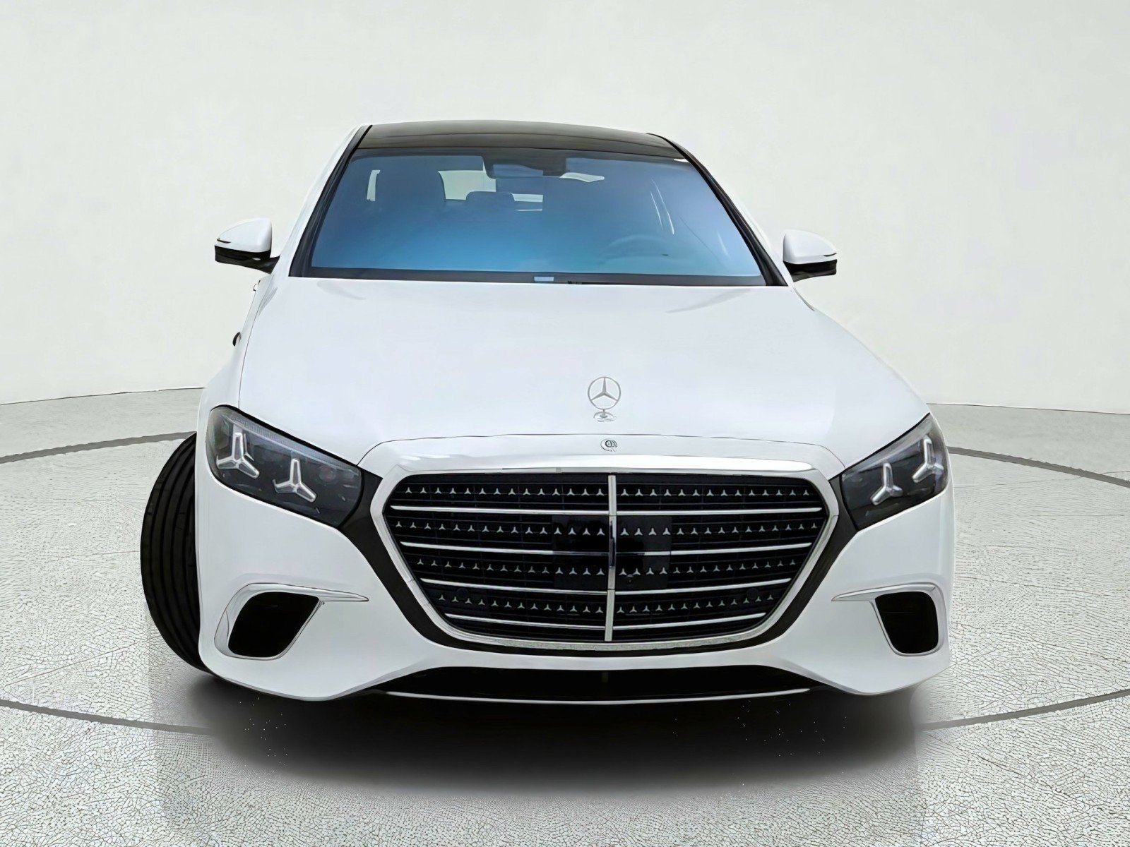 New 2027 Mercedes-Benz S 580 4MATIC Sedan image 3