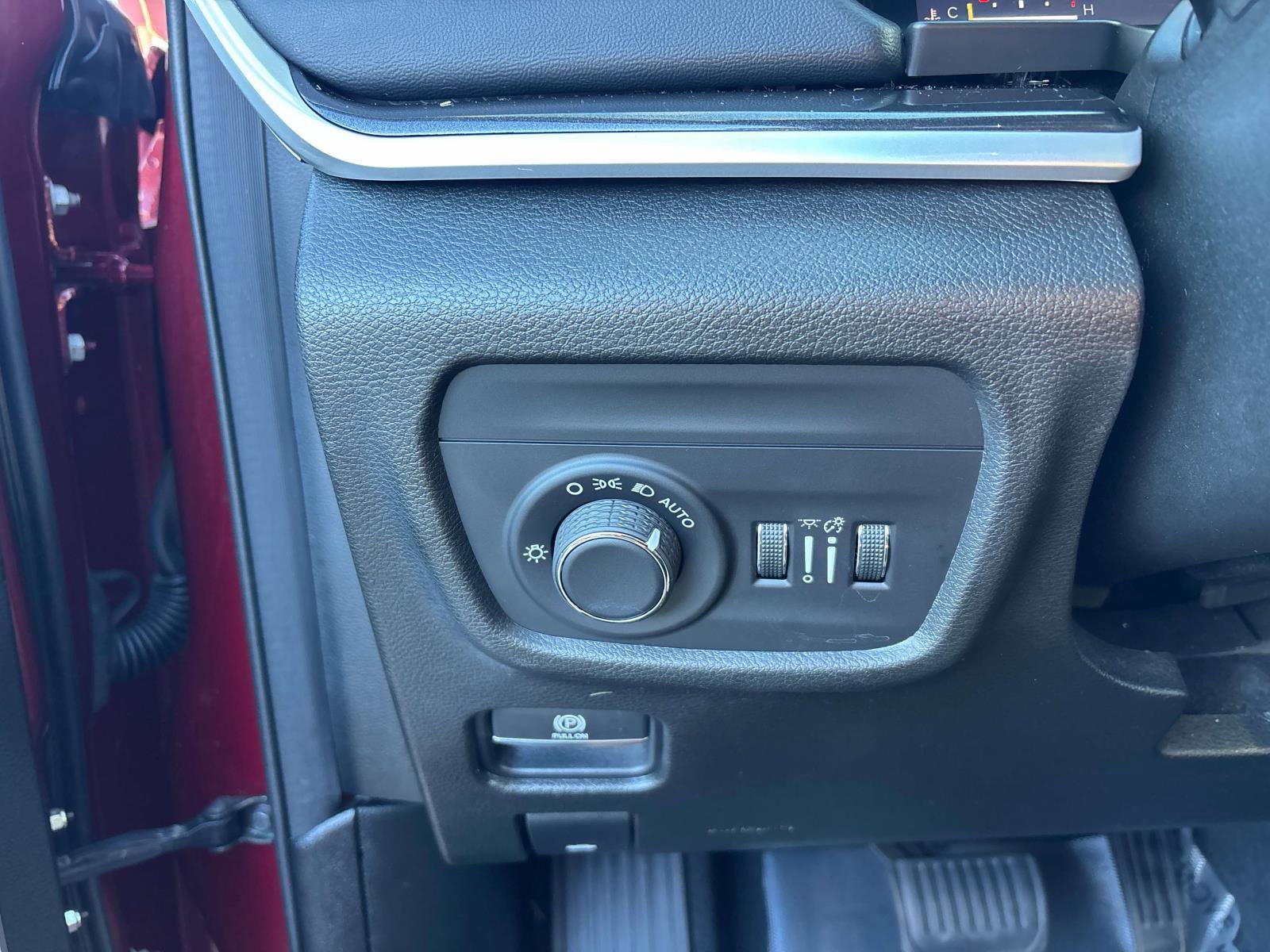 Certified 2022 Jeep Grand Cherokee L Laredo image 18