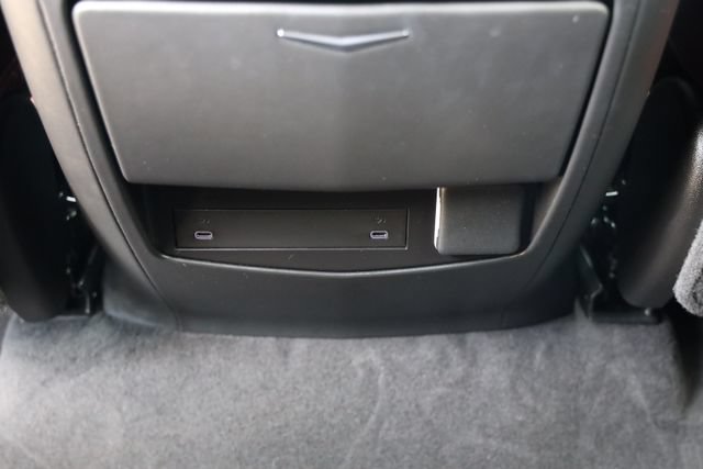 Used 2025 Cadillac Escalade Sport w/ LPO, ONYX Package AWD/4WD image 33