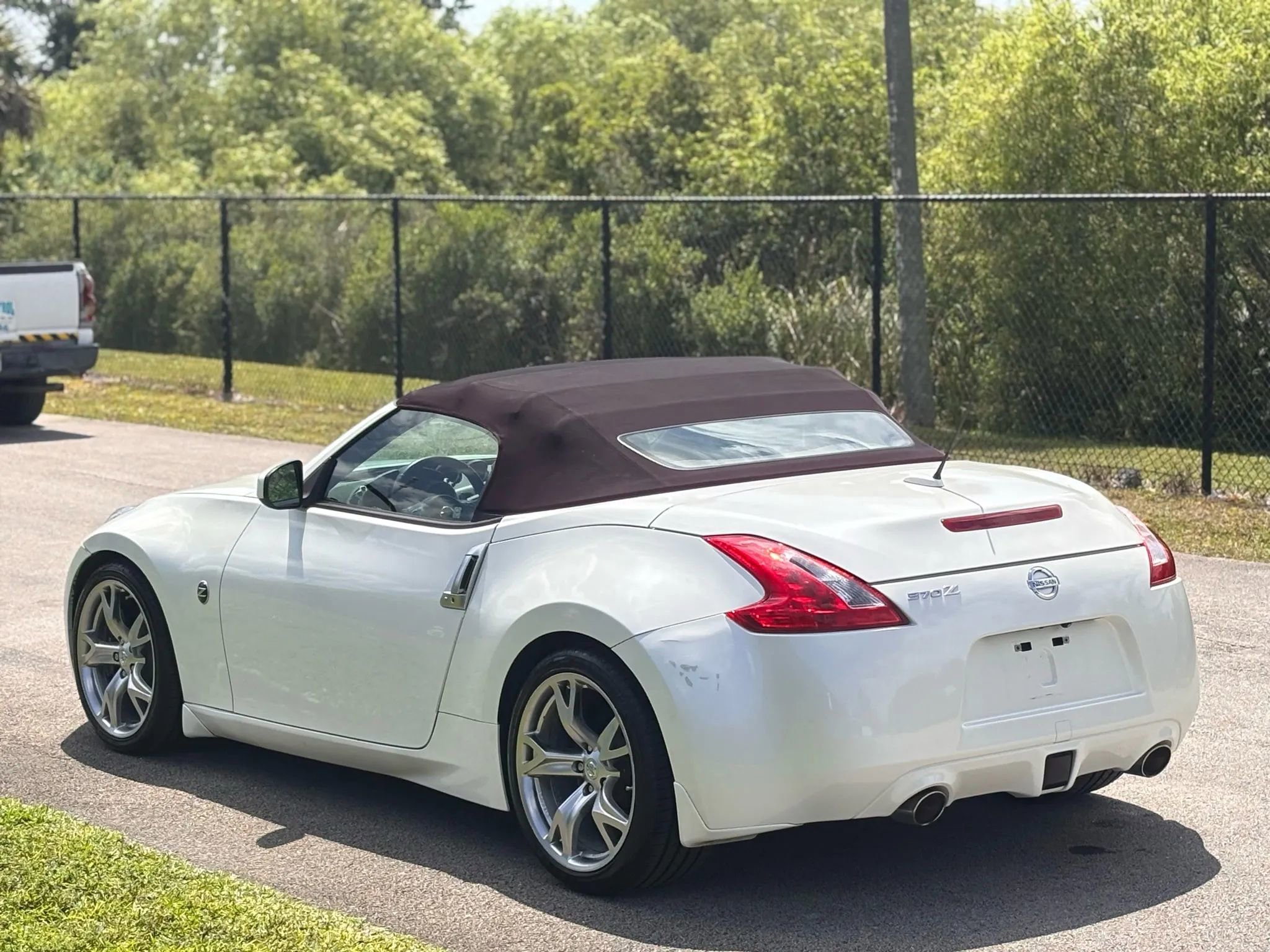 Used 2012 Nissan 370Z Touring w/ Sport Pkg image 7