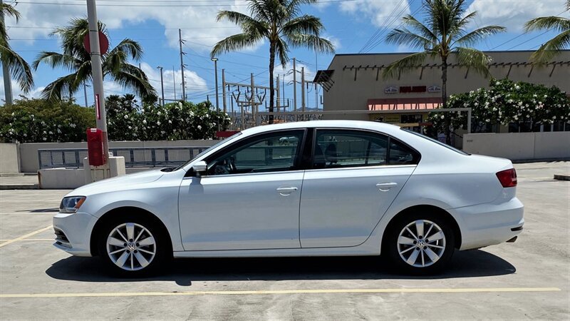 Used 2015 Volkswagen Jetta SE FWD image 8