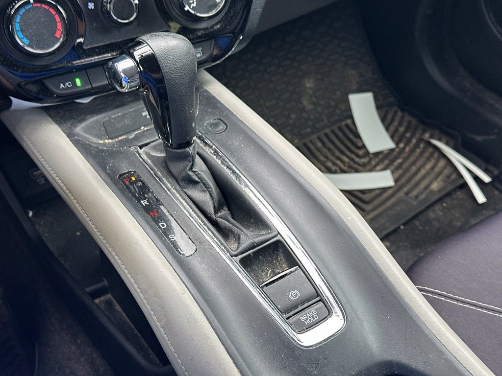 Used 2022 Honda HR-V LX image 25