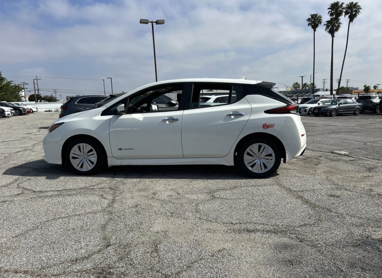 Used 2018 Nissan Leaf S w/ S Charge Package FWD image 6