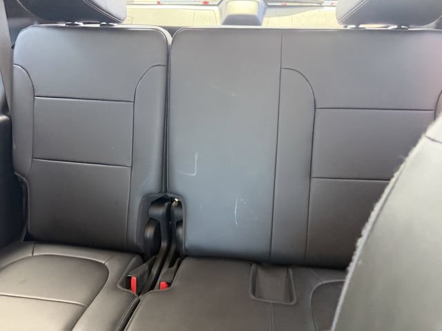 Used 2021 Chevrolet Traverse LT w/ LT Premium Package FWD image 20