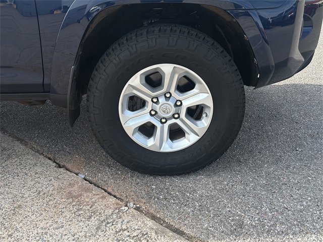 Used 2016 Toyota 4Runner SR5 Premium image 18