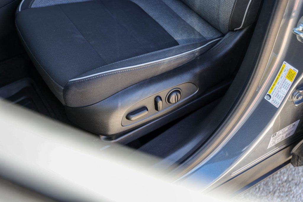 Used 2021 Chevrolet TrailBlazer LT w/ Convenience Package image 8