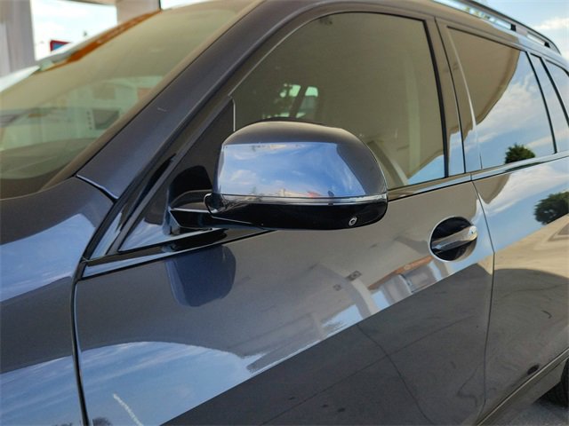 Used 2021 BMW X7 xDrive40i w/ Premium Package image 13