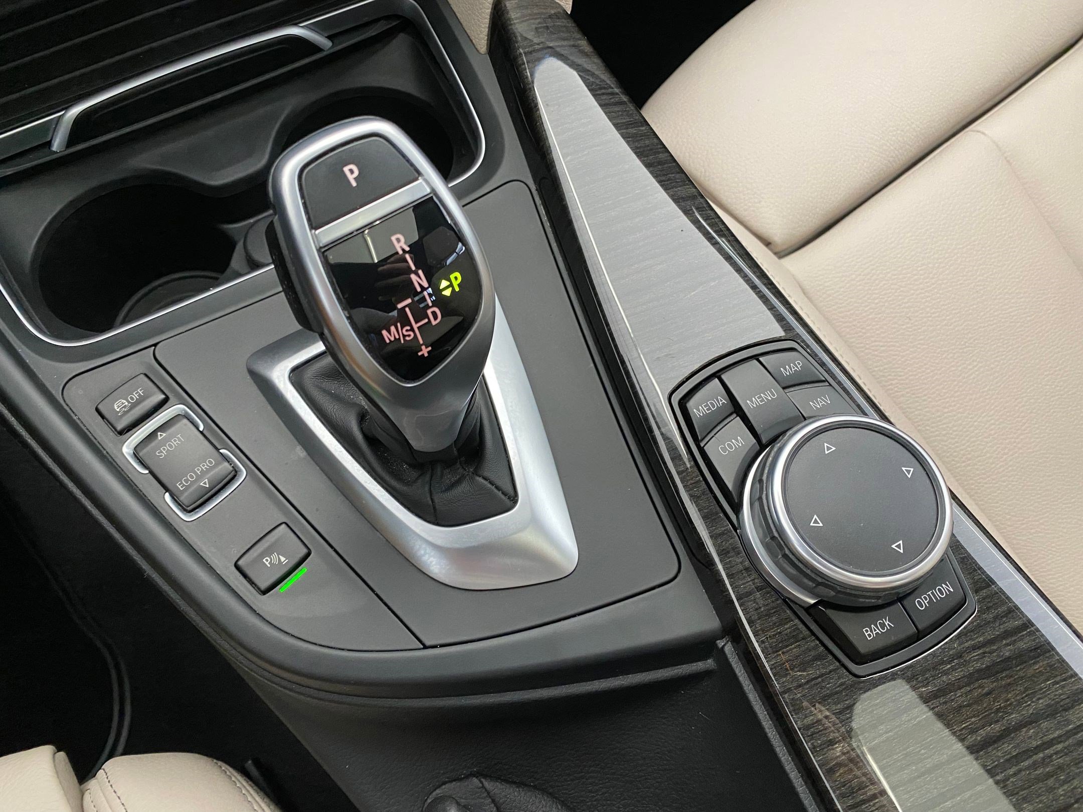 Used 2017 BMW 330i Sedan image 18