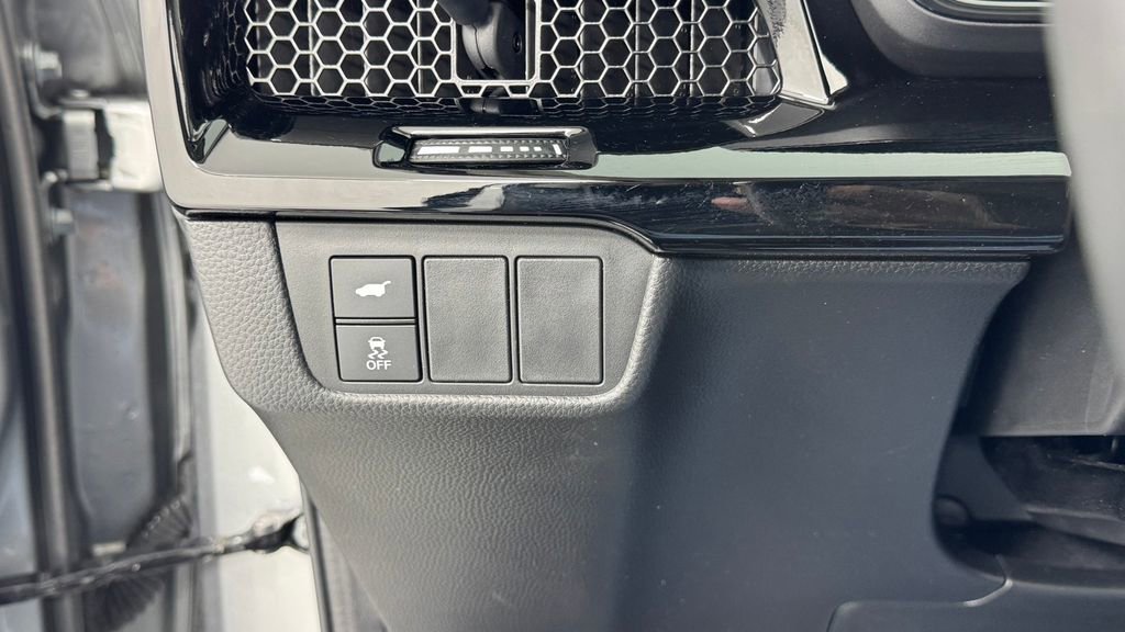 Used 2025 Honda CR-V EX-L image 33