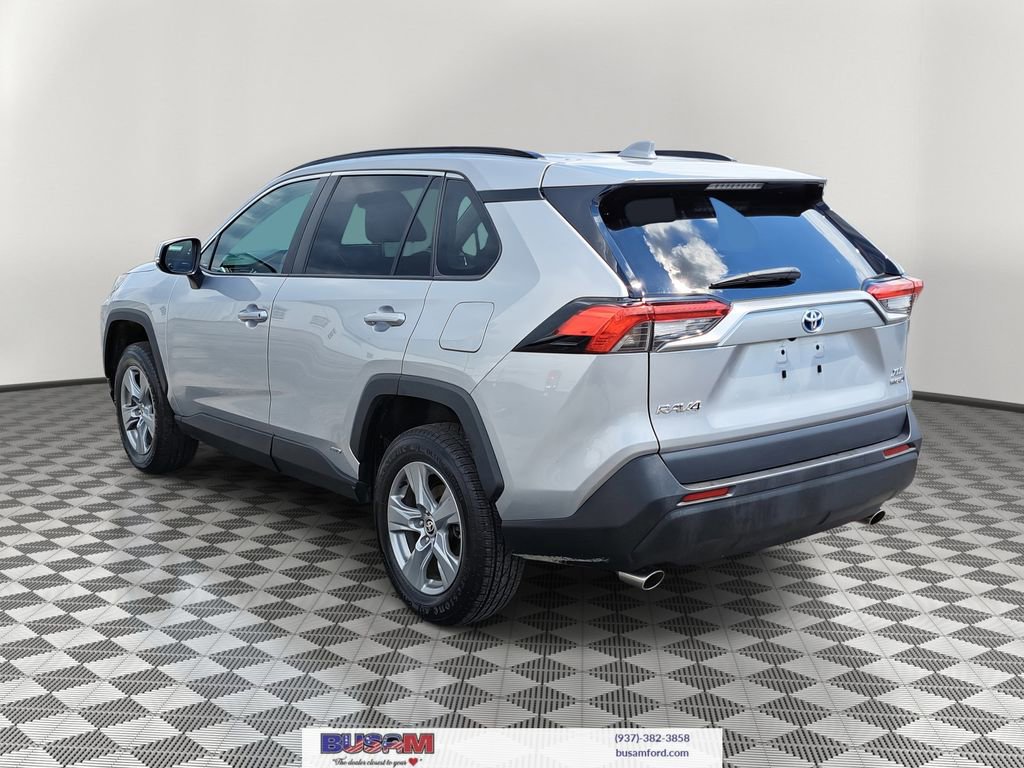 Used 2022 Toyota RAV4 XLE w/ XLE Grade Weather Package image 3