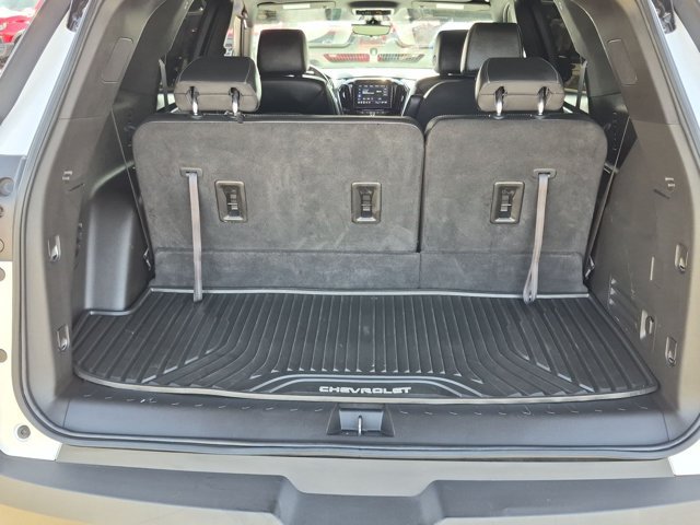 Used 2023 Chevrolet Traverse LT w/ LT Premium Package AWD/4WD image 10