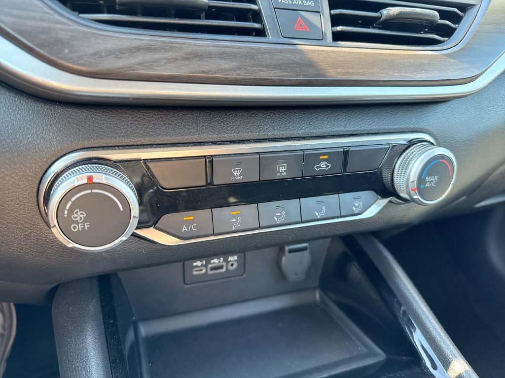 Used 2024 Nissan Altima 2.5 SV FWD image 15