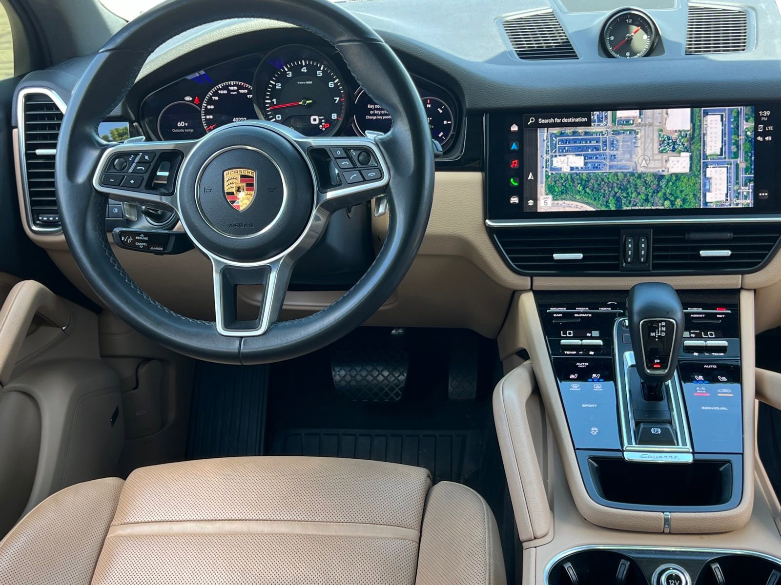 Certified 2022 Porsche Cayenne AWD/4WD image 16