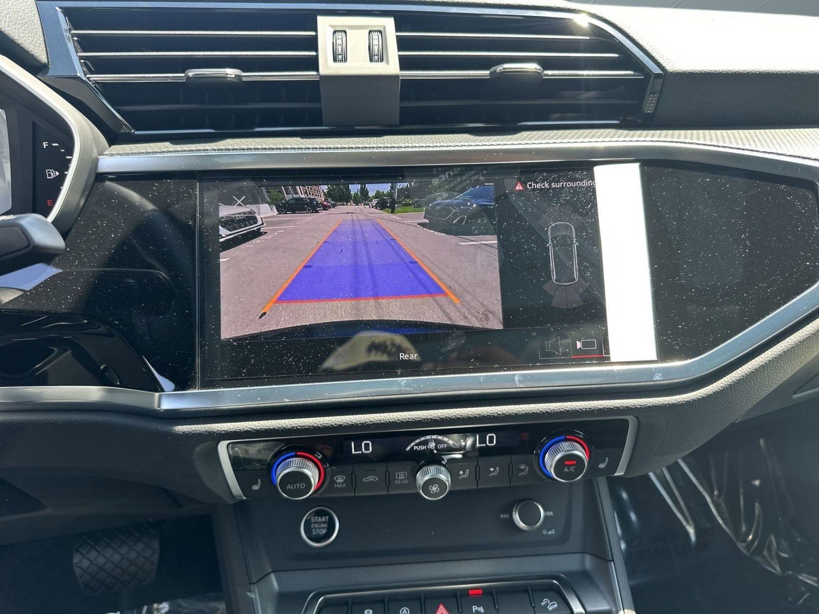 New 2025 Audi Q3 2.0T Premium image 25