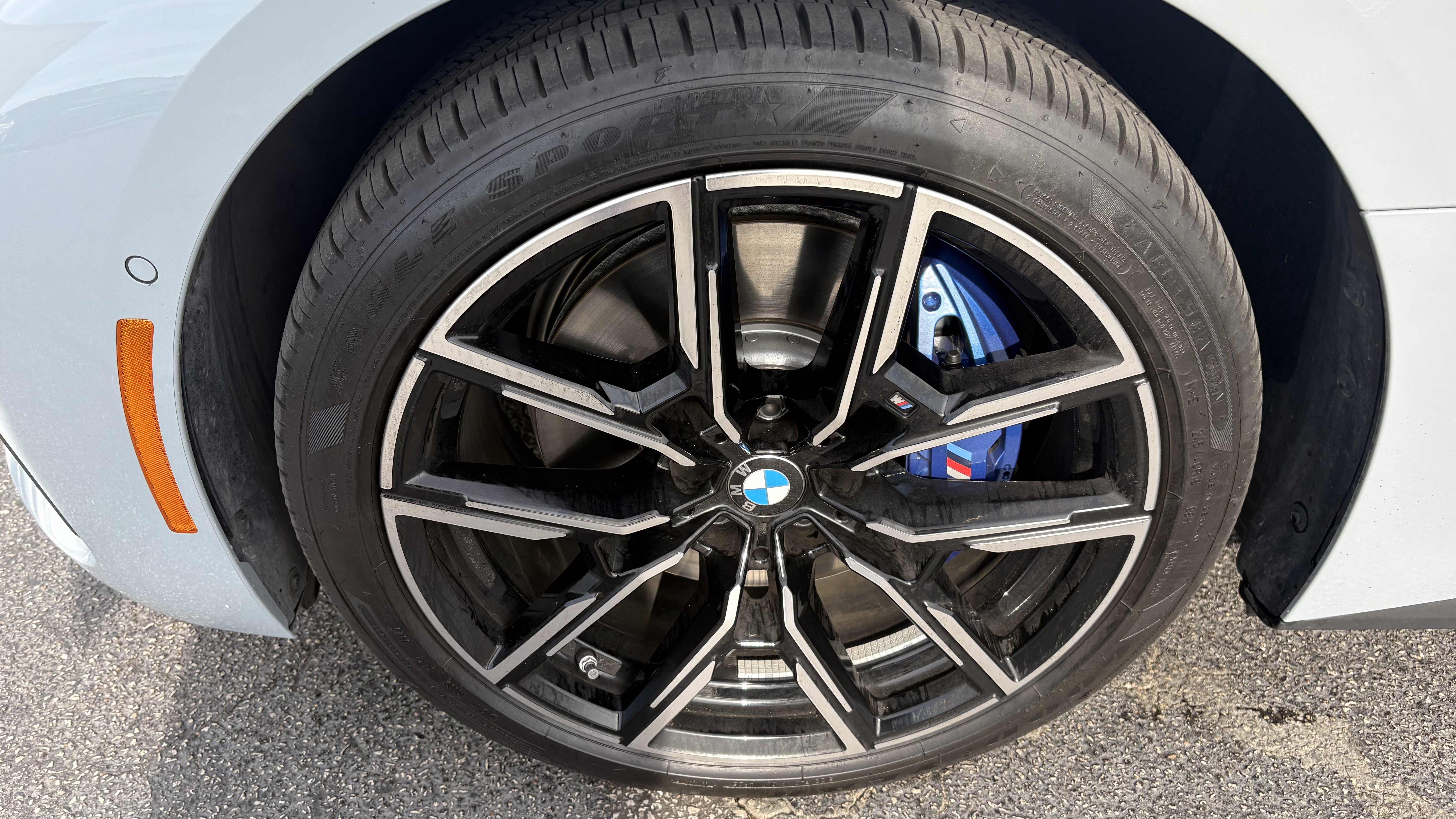 Used 2025 BMW i4 xDrive40i w/ M Sport Package AWD/4WD image 12