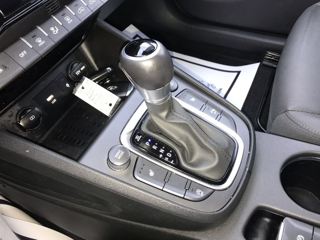 Used 2023 Hyundai Kona Limited AWD/4WD image 20