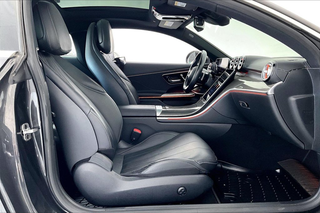 Used 2025 Mercedes-Benz CLE 300 4MATIC Coupe image 9