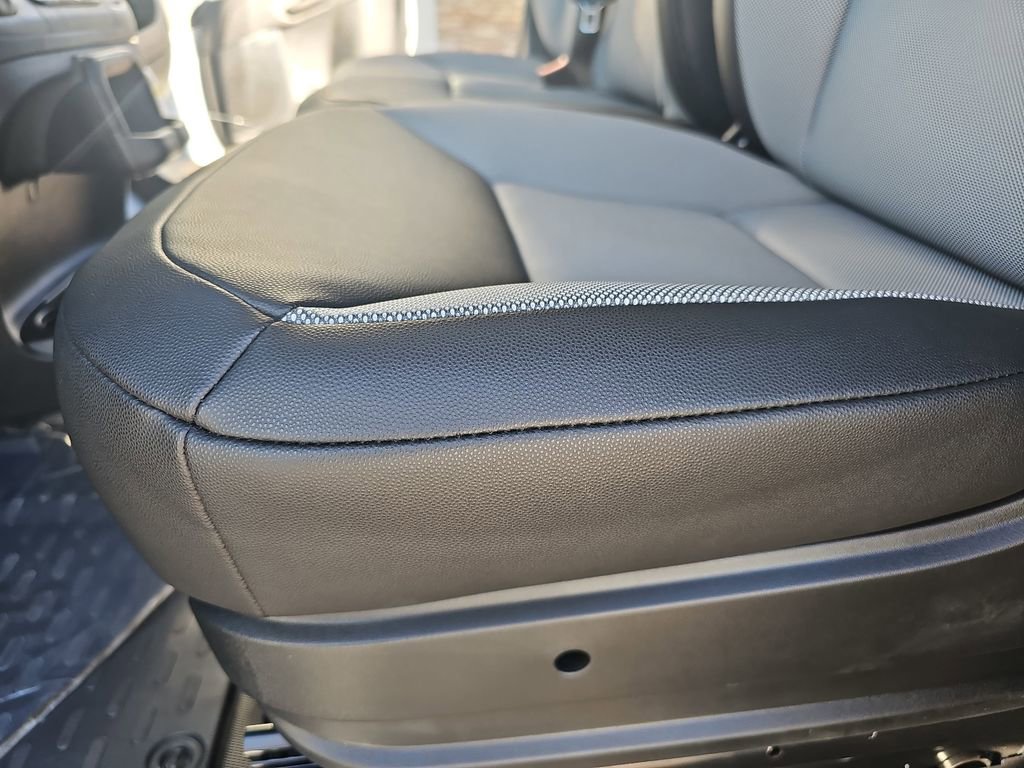 New 2026 RAM ProMaster 2500 w/ Convenience Group image 28