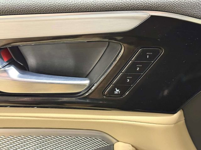 Used 2023 Acura MDX SH-AWD image 19