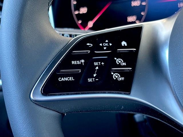 Used 2026 Mercedes-Benz GLC 300 4MATIC image 26