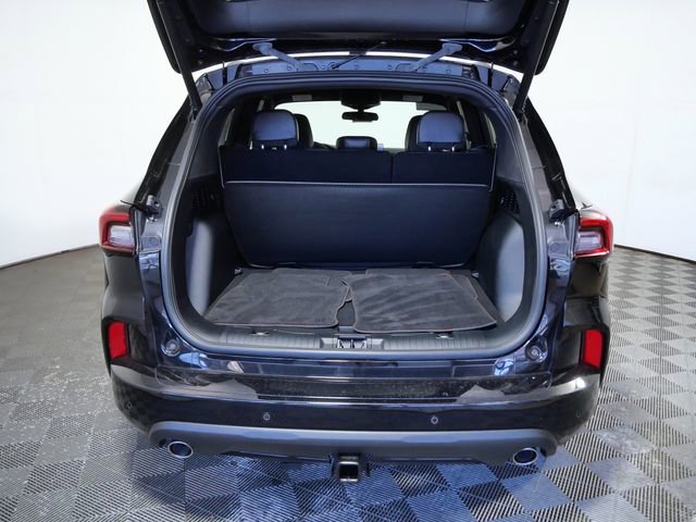 Certified 2023 Ford Escape ST-Line Select w/ Tech Pack #2 AWD/4WD image 9