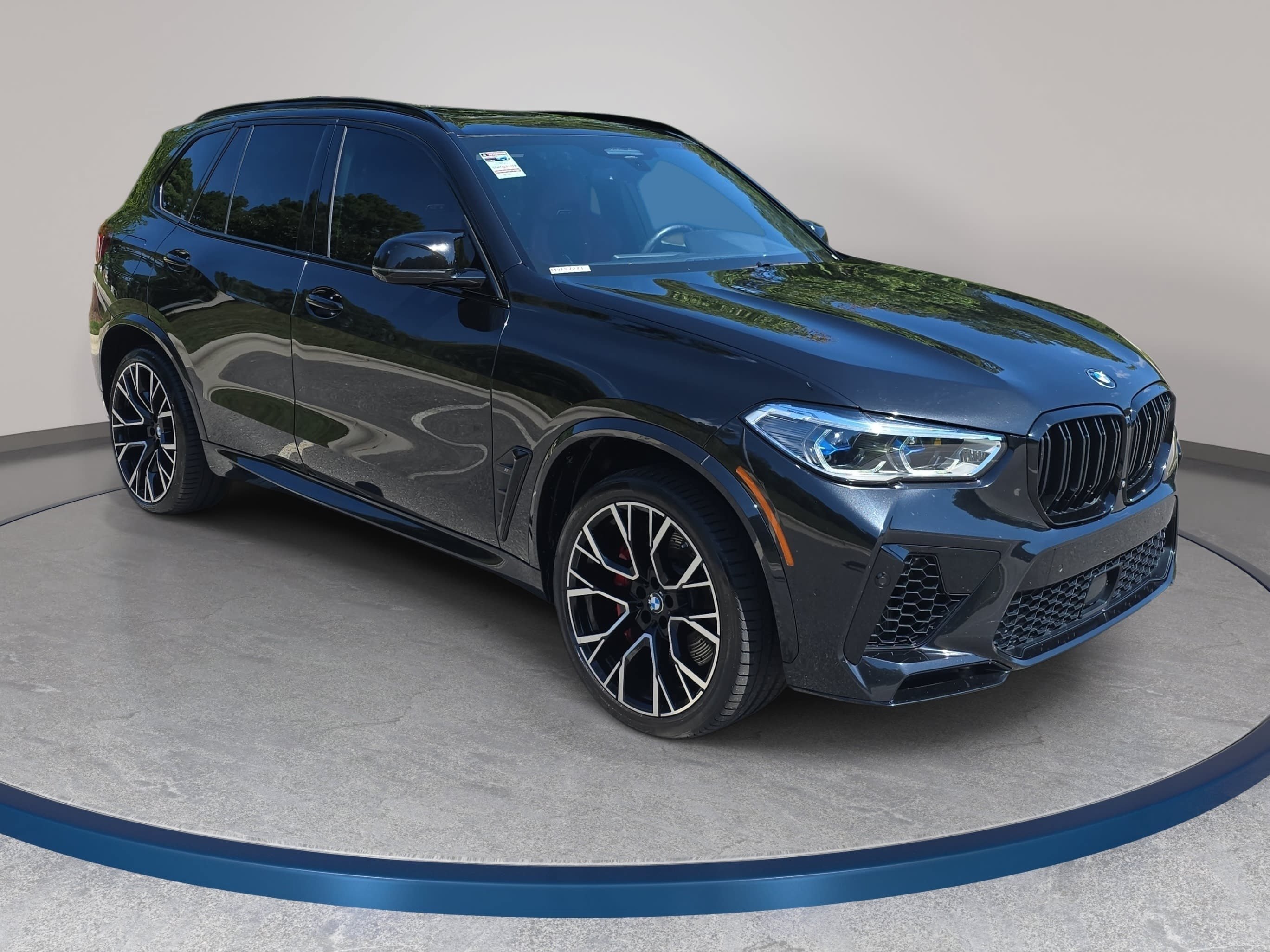 Used 2021 BMW X5 M w/ Competition Package AWD/4WD image 3