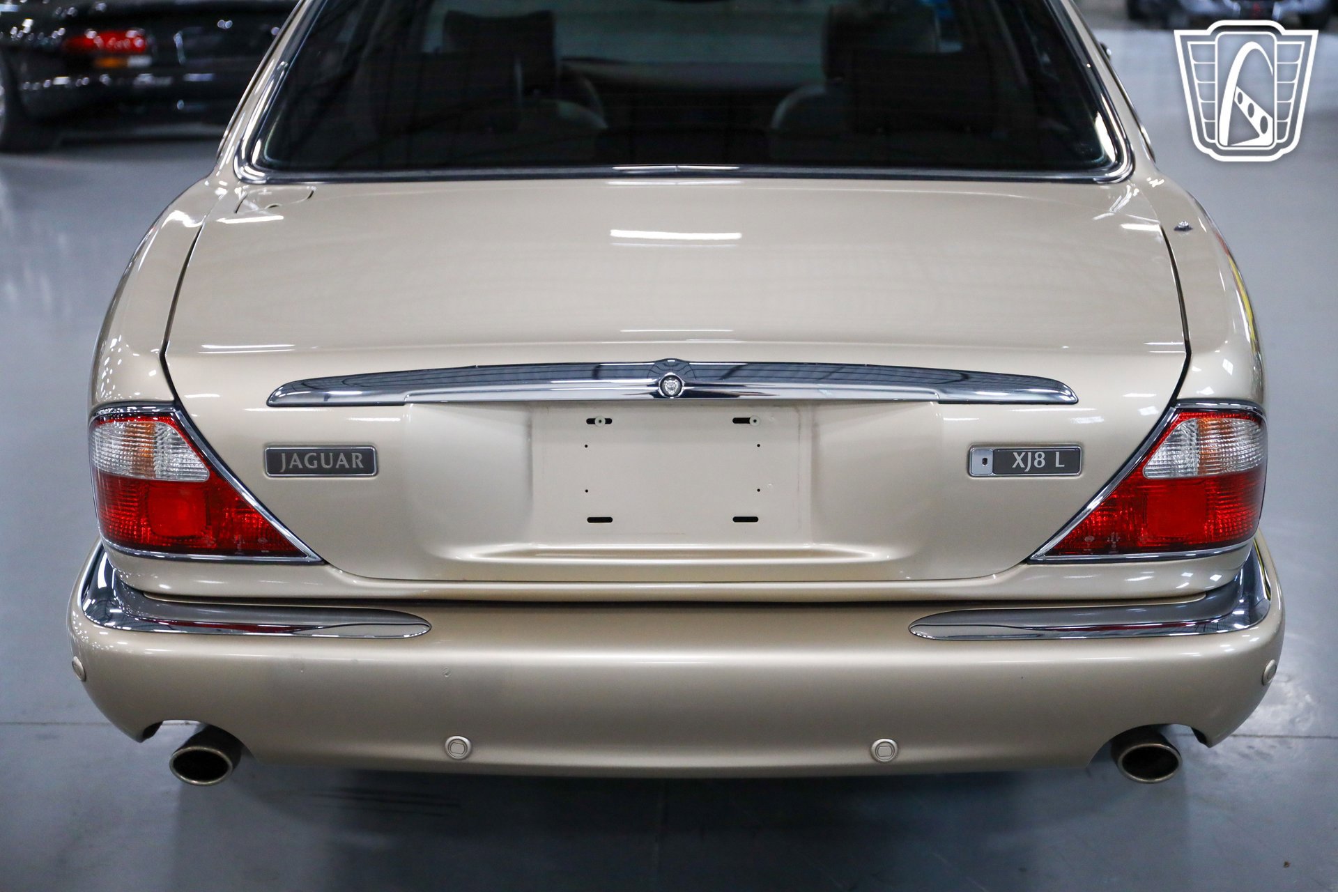 Used 2001 Jaguar XJ8 image 38