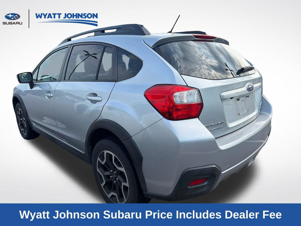 Used 2017 Subaru Crosstrek 2.0i Premium AWD/4WD image 3