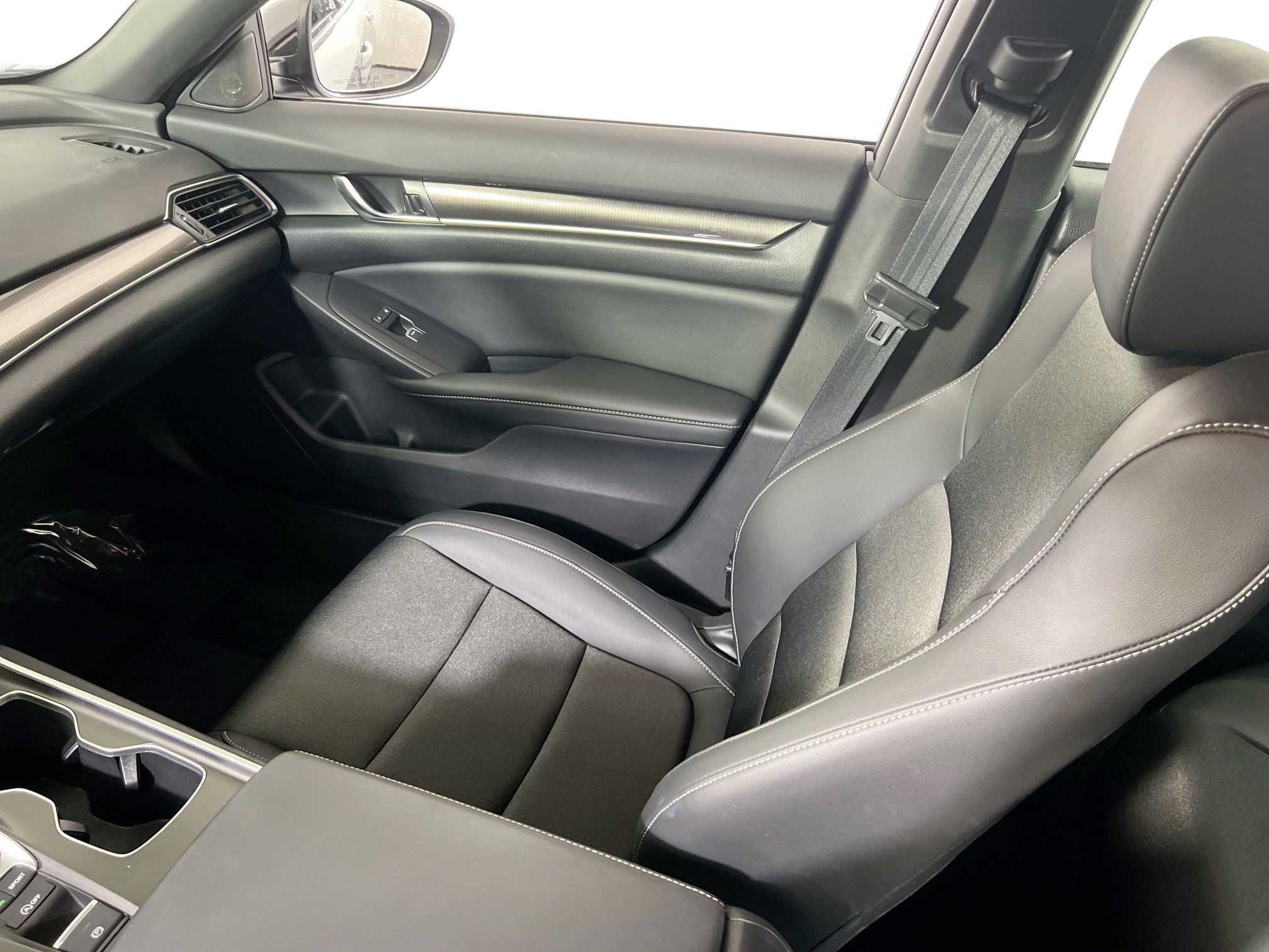 Used 2022 Honda Accord Sport image 22