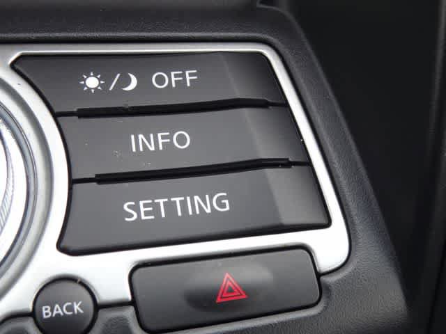 Used 2017 INFINITI QX50 AWD w/ Premium Package image 27