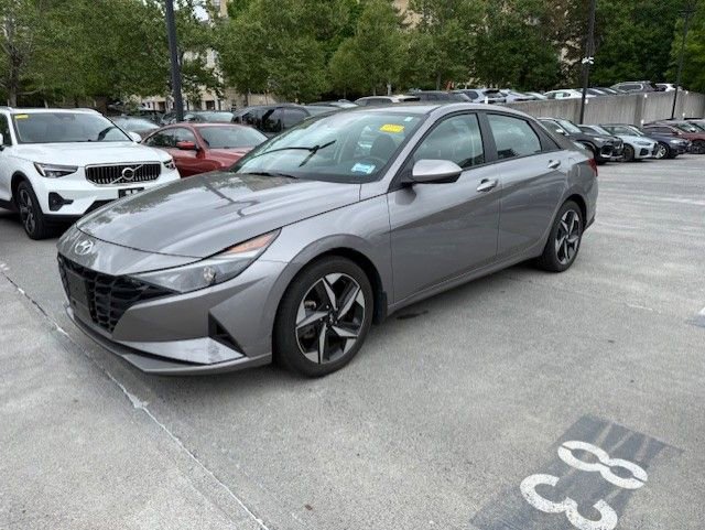 Used 2023 Hyundai Elantra SEL w/ Convenience Package FWD image 1