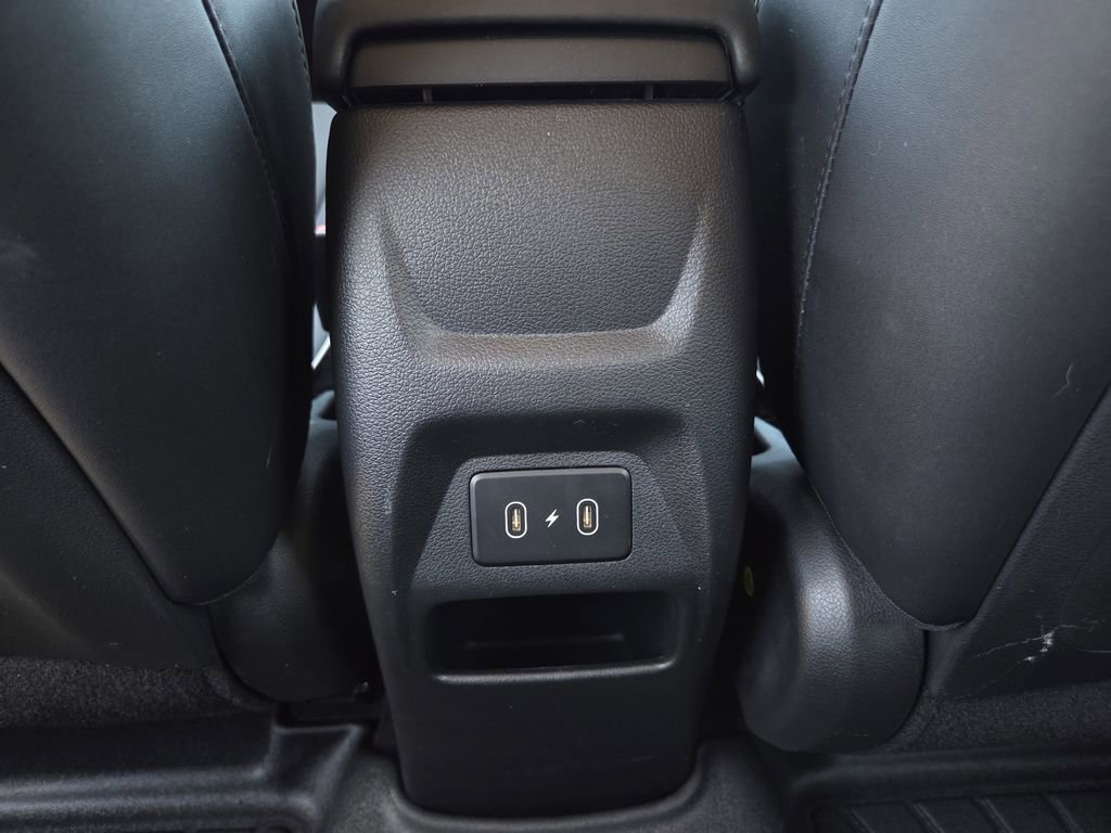 Certified 2024 Hyundai Venue Limited FWD image 20