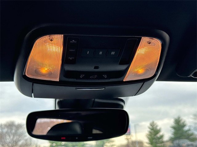 Used 2024 Dodge Durango GT image 23