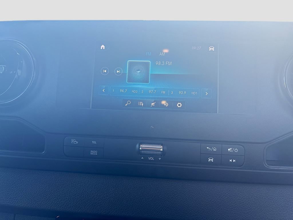 Used 2024 Mercedes-Benz Sprinter 2500 image 33